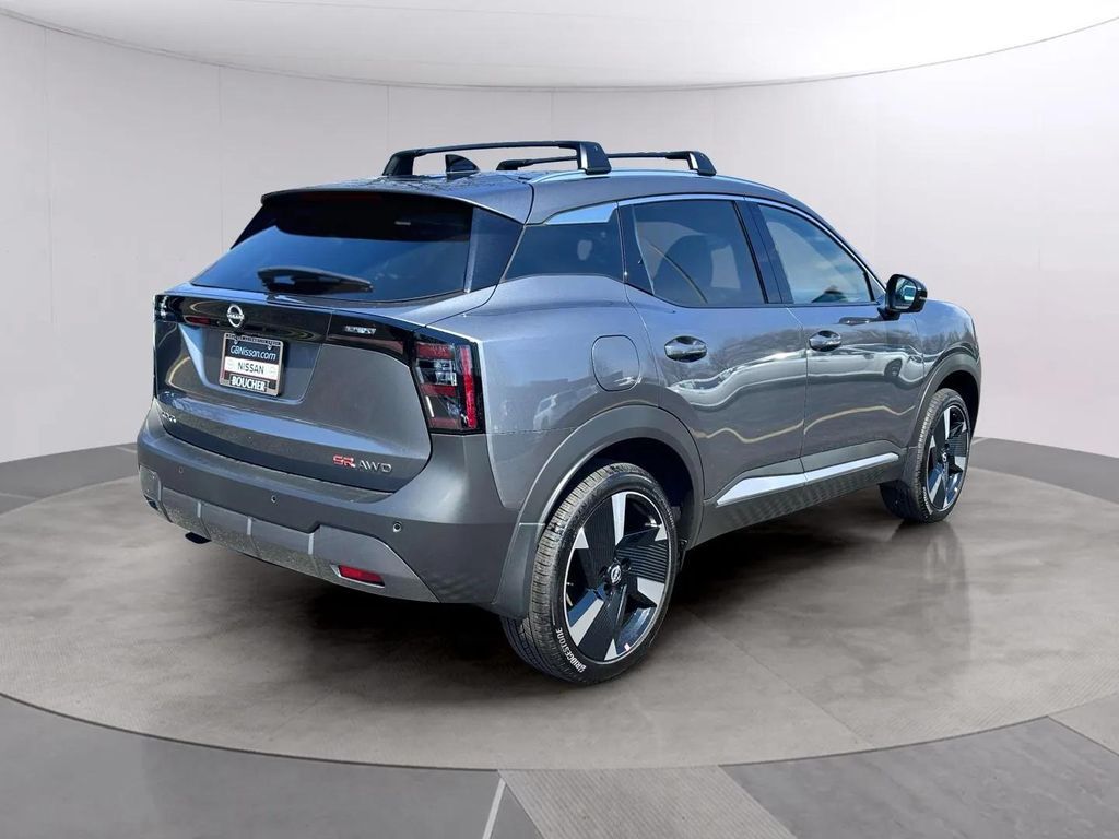 2026 Nissan Kicks SR w/Cold Weather Pkg