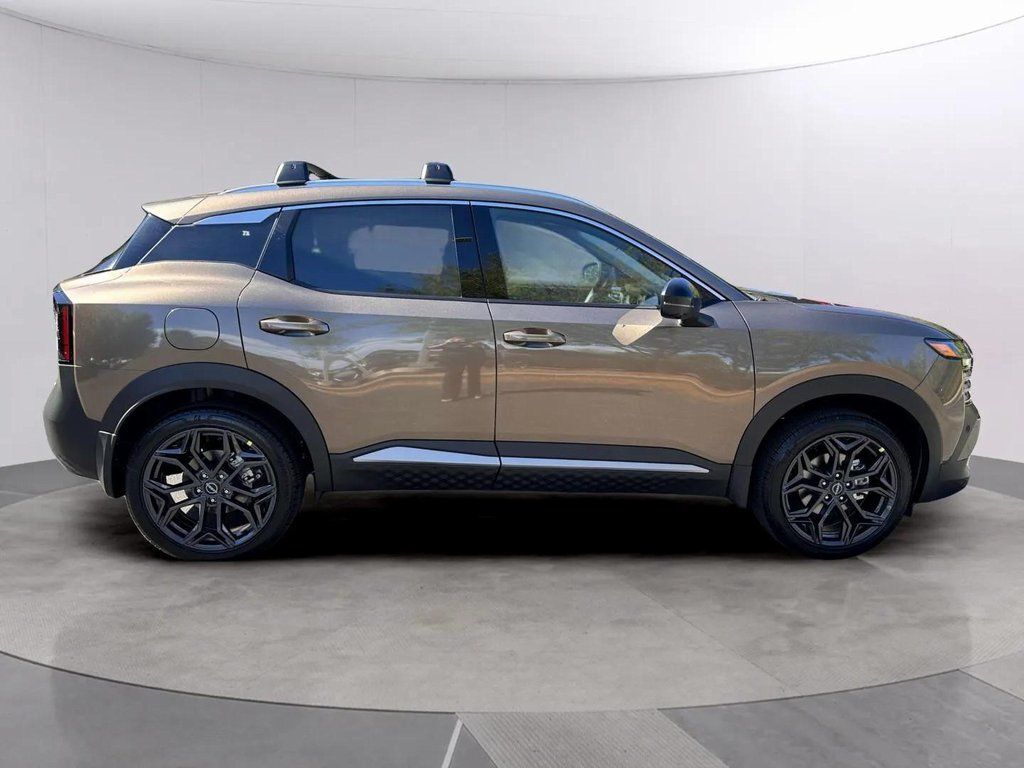 2026 Nissan Kicks SR w/Premium &amp; Cold Weather Pkg