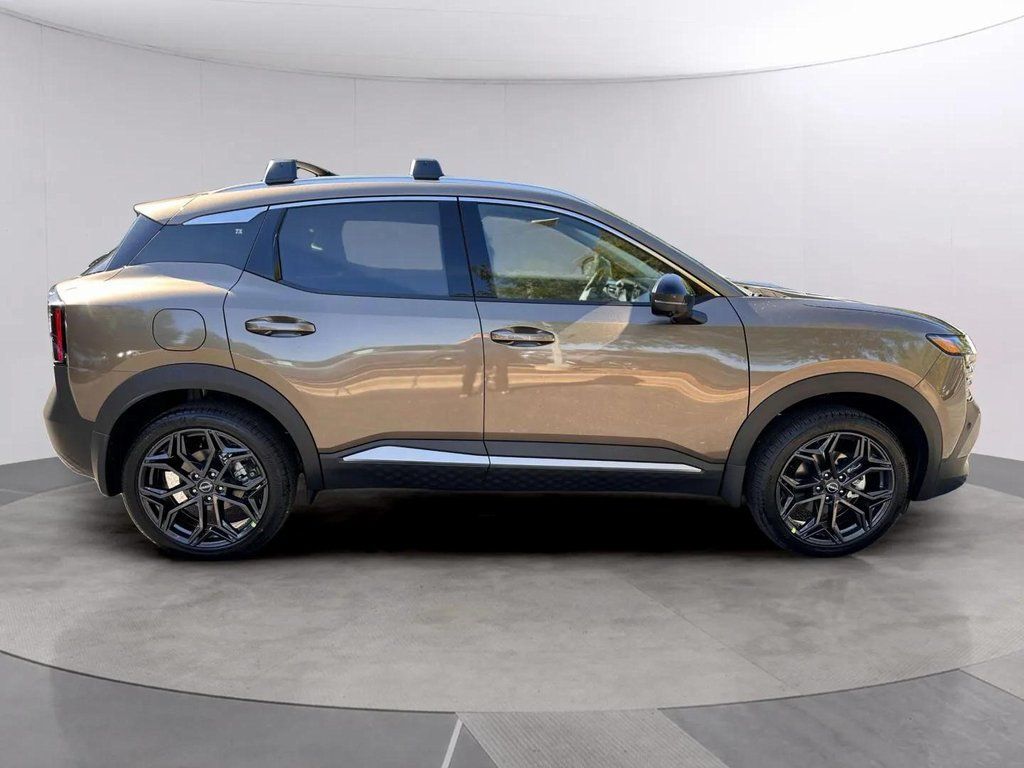 2026 Nissan Kicks SR w/Premium &amp; Cold Weather Pkg