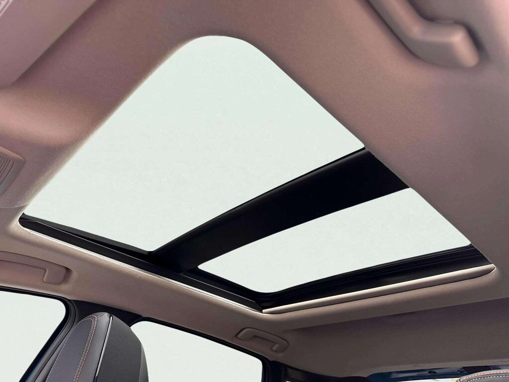 2026 Nissan Kicks SR w/Premium &amp; Cold Weather Pkg San Clemente CA