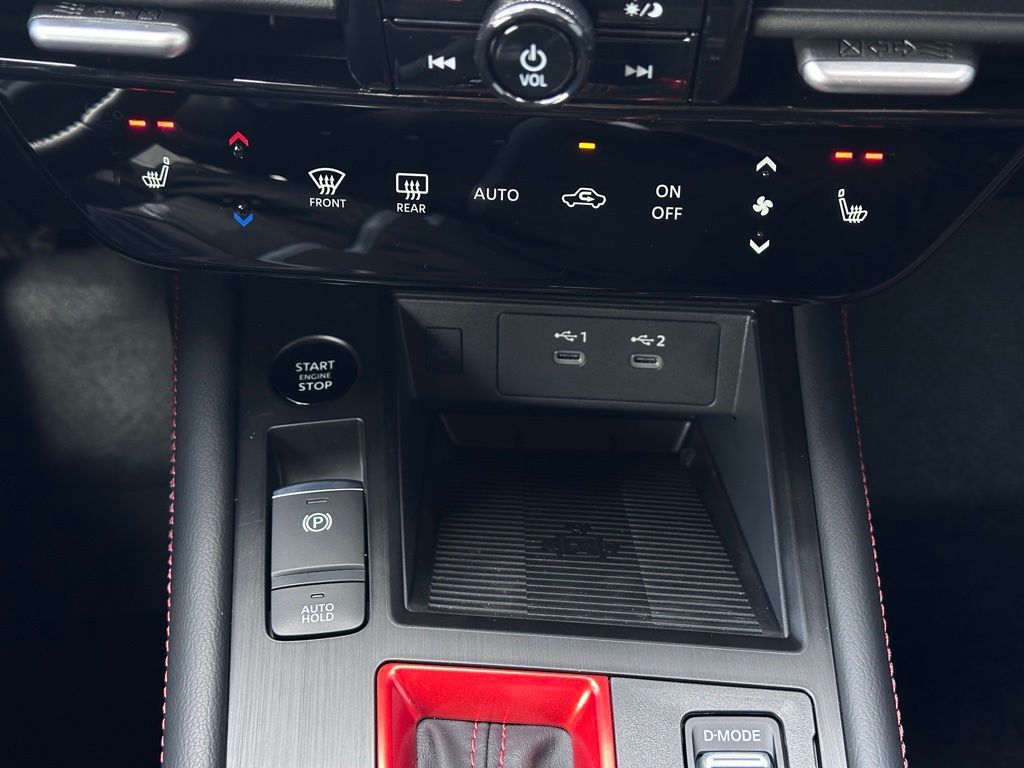 2026 Nissan Kicks SR w/Premium &amp; Cold Weather Pkg San Clemente CA