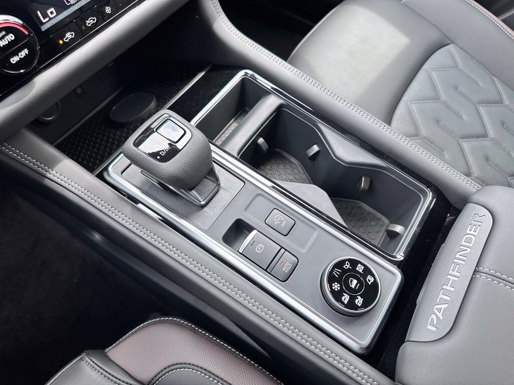 2026 Nissan Pathfinder Platinum San Clemente CA