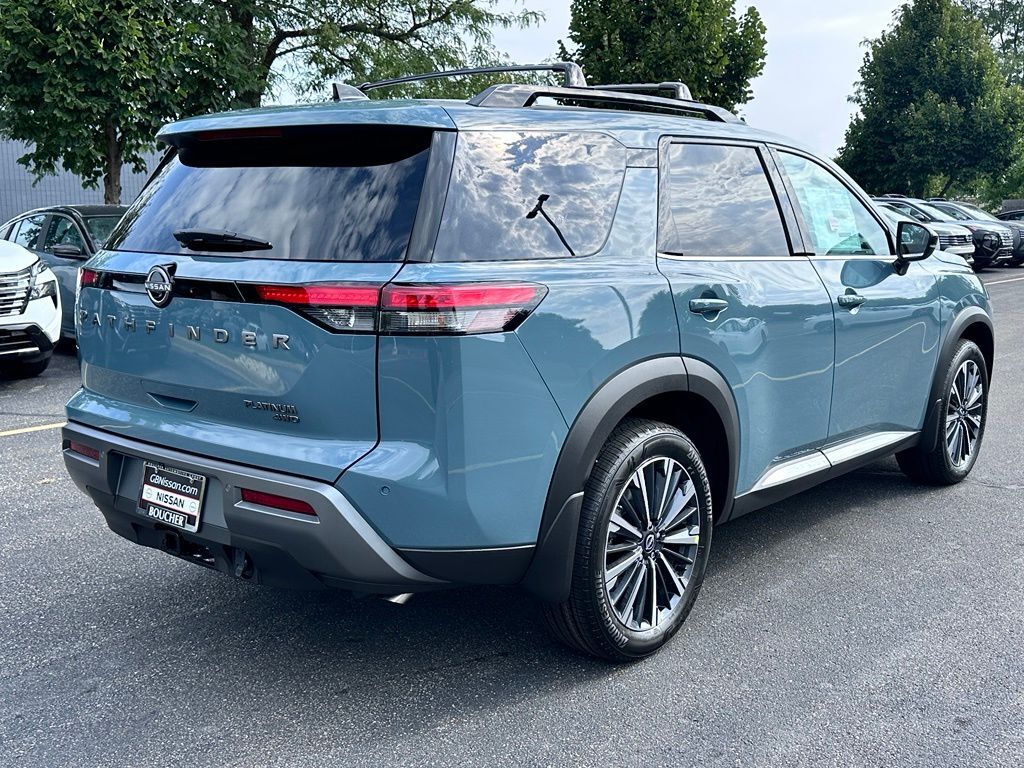 2026 Nissan Pathfinder Platinum
