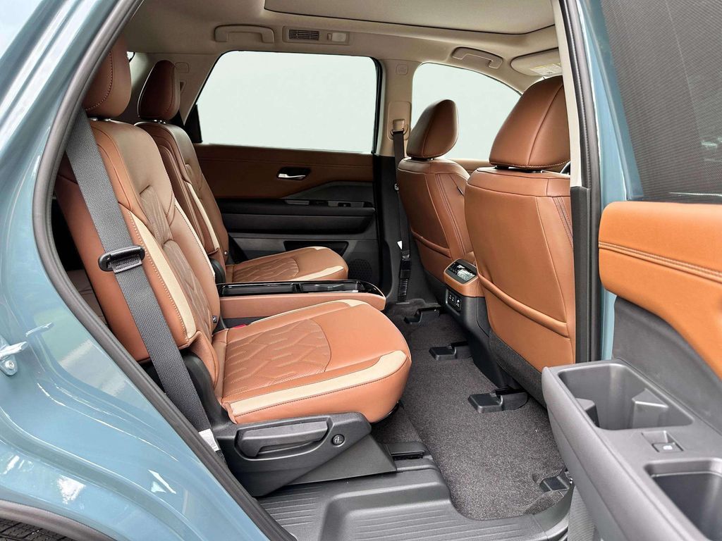 2026 Nissan Pathfinder Platinum San Clemente CA