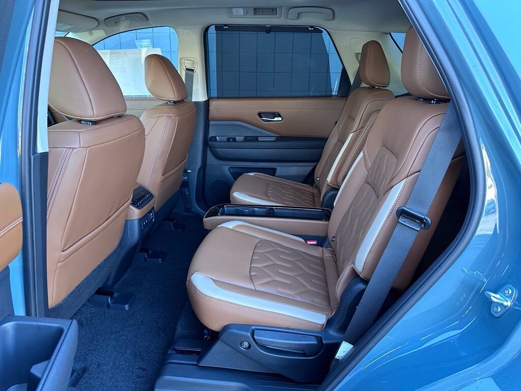 2026 Nissan Pathfinder Platinum San Clemente CA