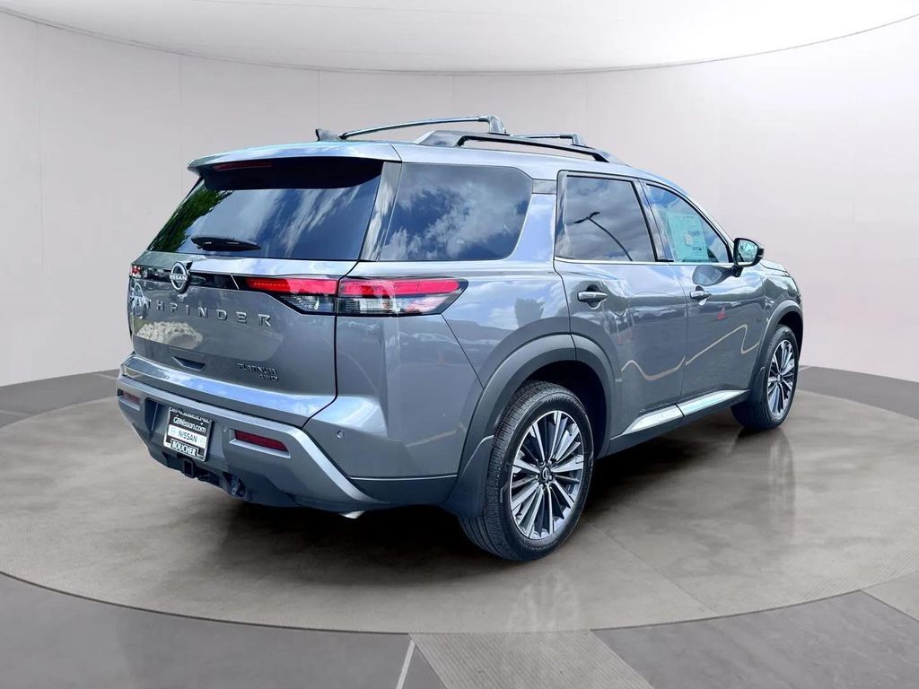 2026 Nissan Pathfinder Platinum