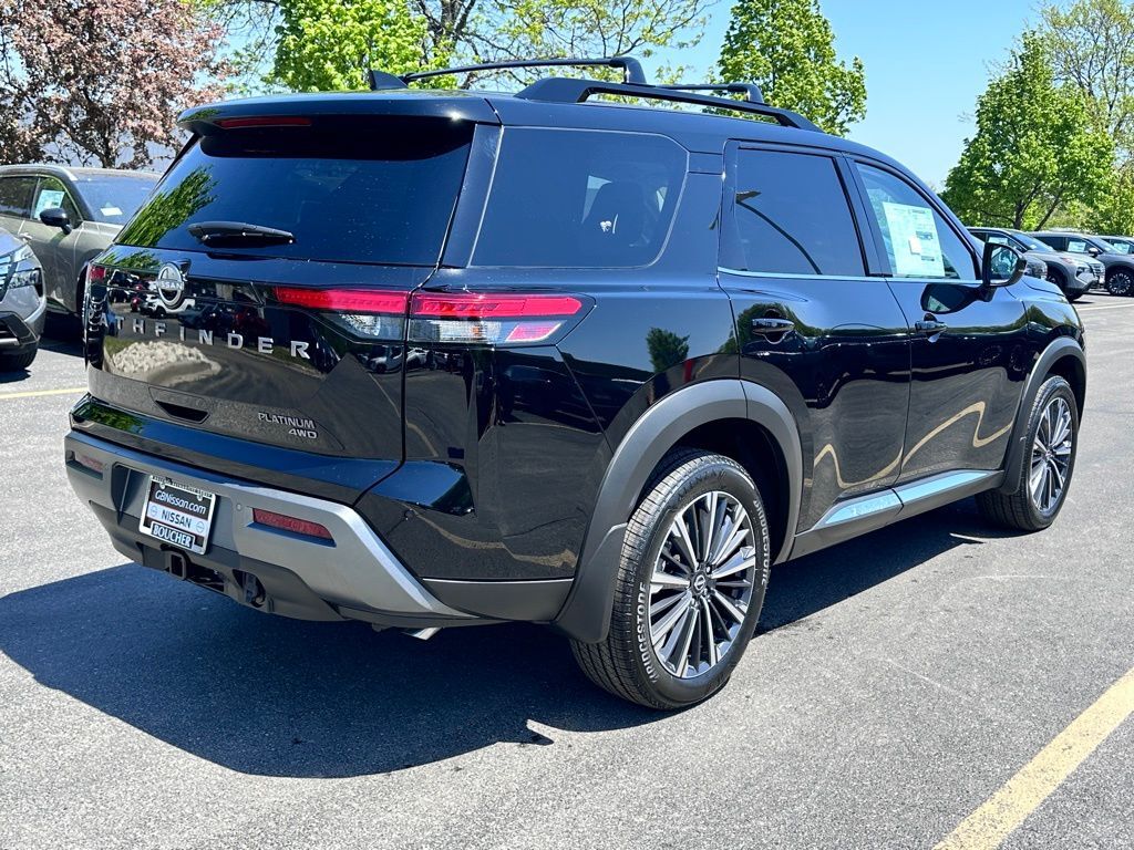 2026 Nissan Pathfinder Platinum