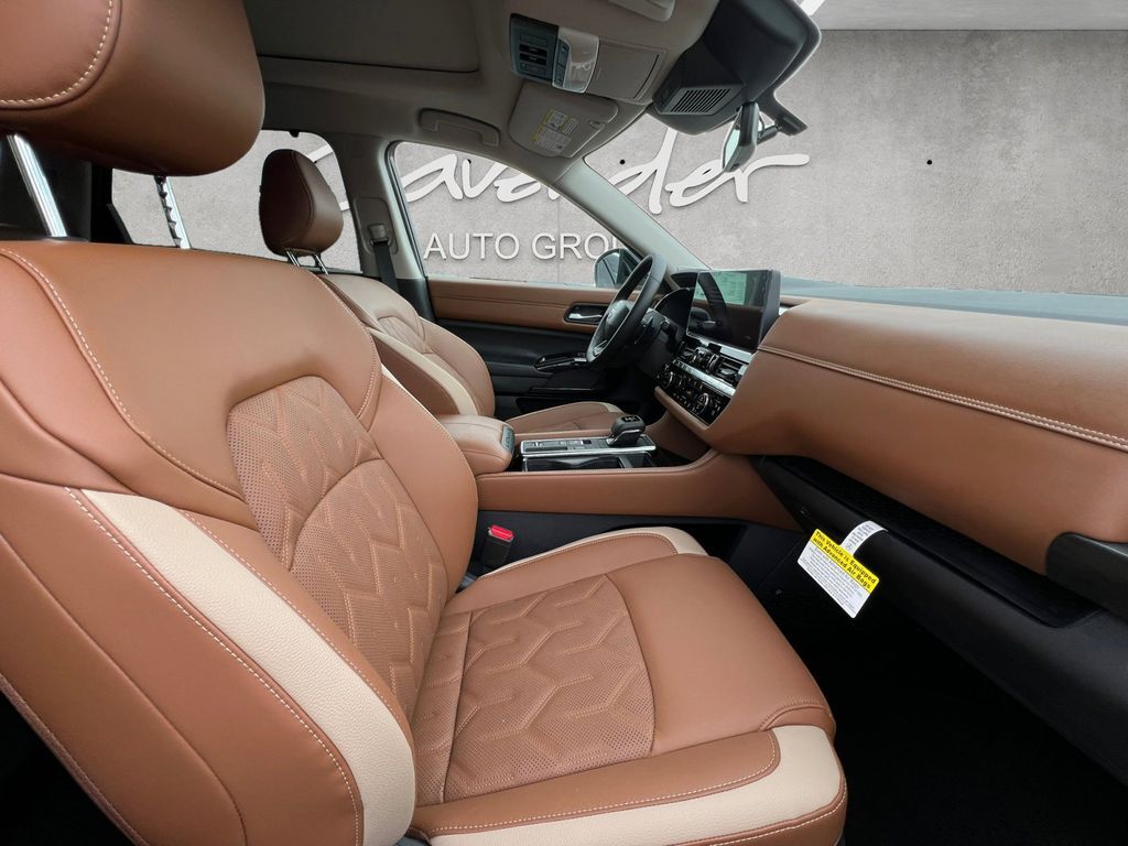 2026 Nissan Pathfinder Platinum San Marcos TX