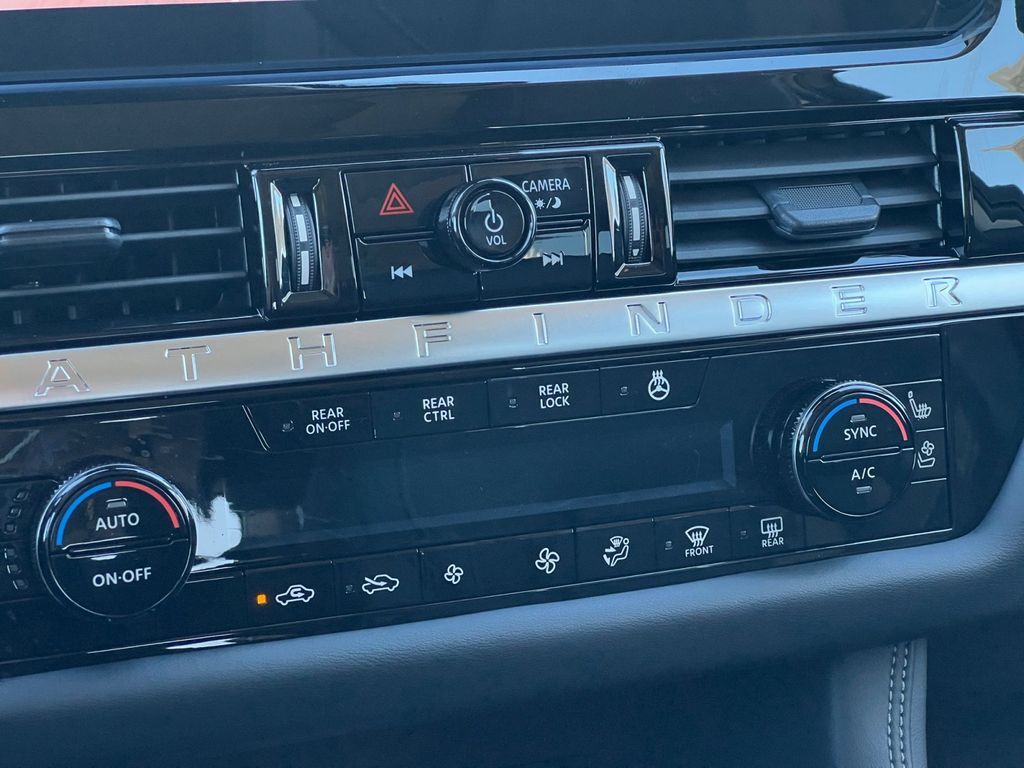 2026 Nissan Pathfinder Platinum San Marcos TX