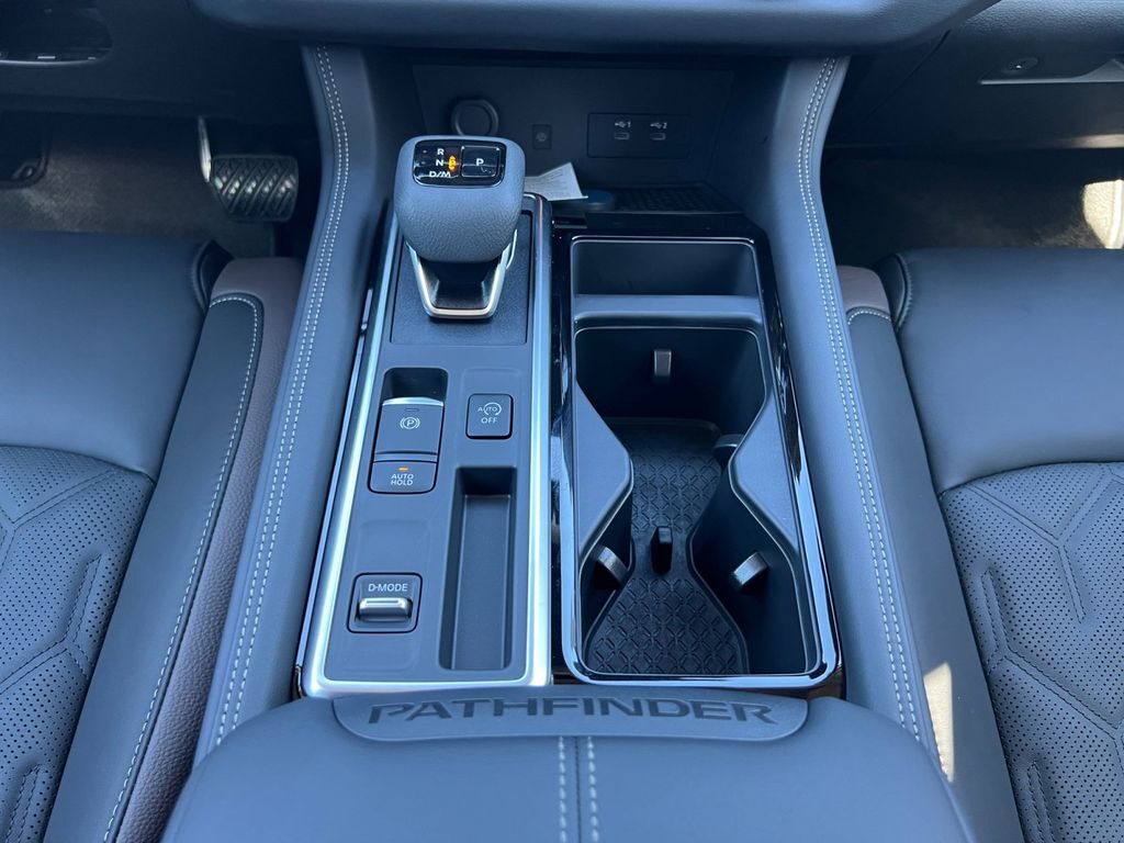 2026 Nissan Pathfinder Platinum San Marcos TX