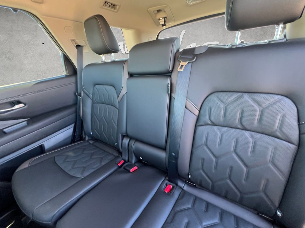 2026 Nissan Pathfinder Platinum San Marcos TX