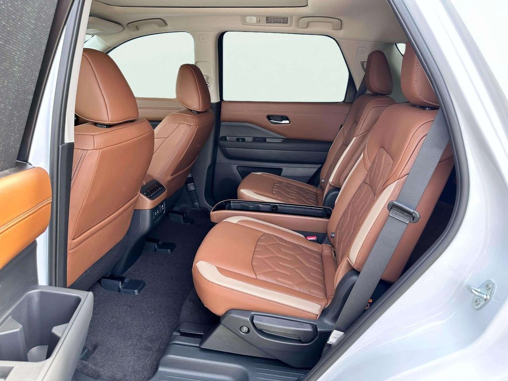 2026 Nissan Pathfinder Platinum W/ Captain Seat Package San Clemente CA