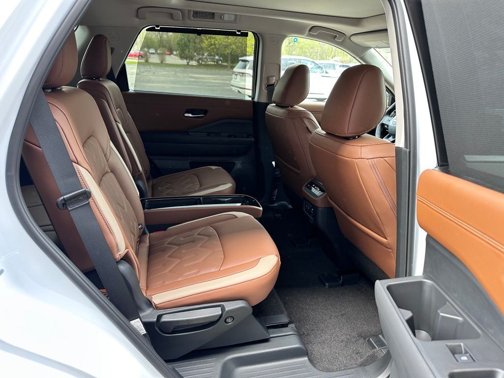 2026 Nissan Pathfinder Platinum W/ Captain Seat Package San Clemente CA