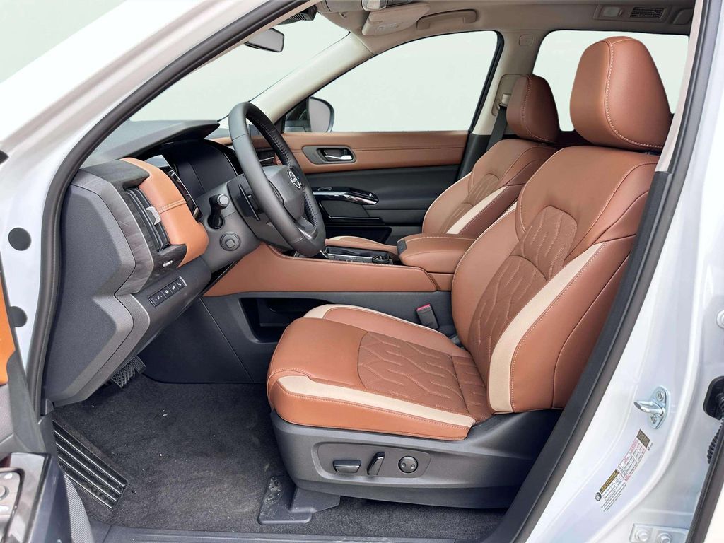 2026 Nissan Pathfinder Platinum W/ Captain Seat Package San Clemente CA