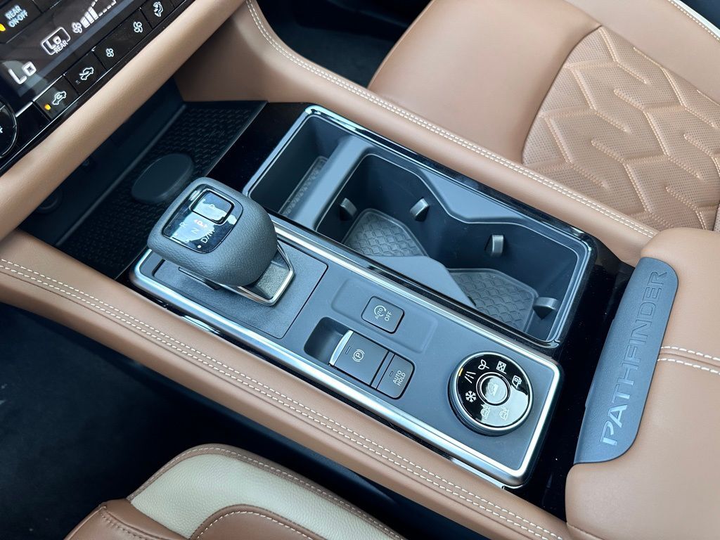 2026 Nissan Pathfinder Platinum W/ Captain Seat Package San Clemente CA