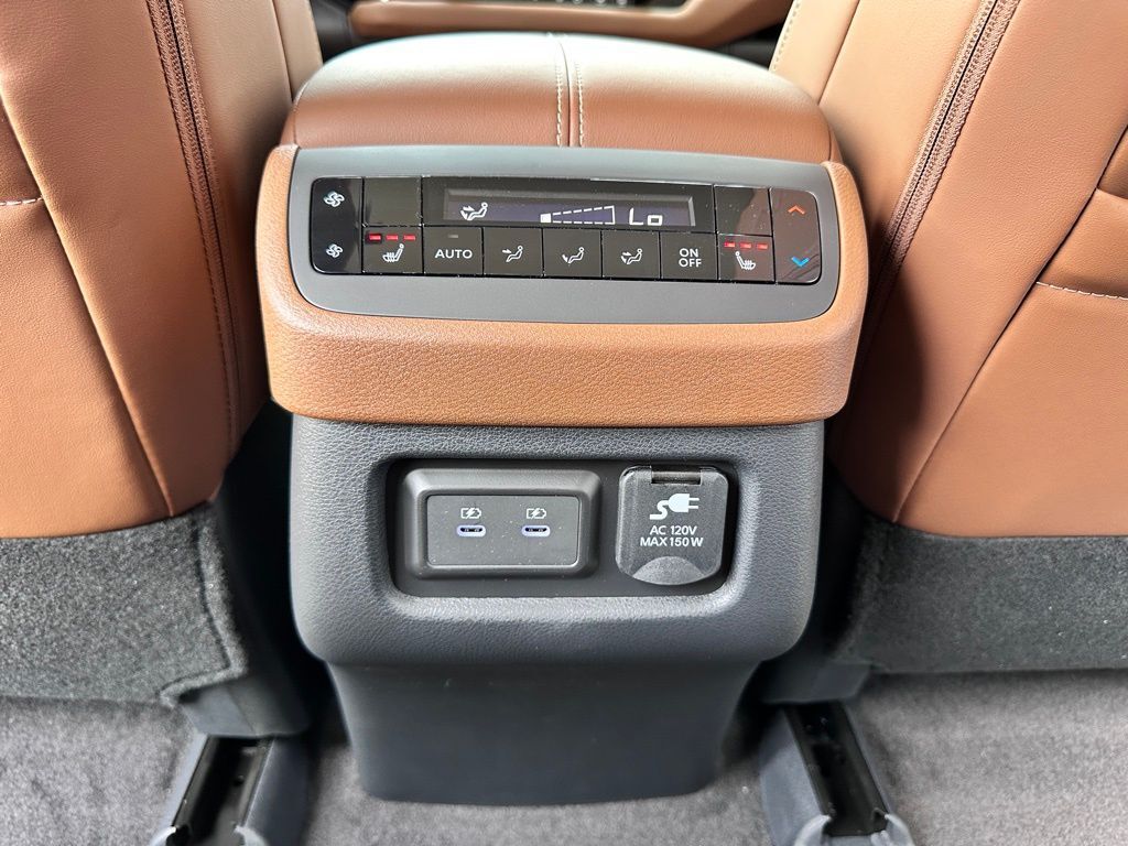 2026 Nissan Pathfinder Platinum W/ Captain Seat Package San Clemente CA