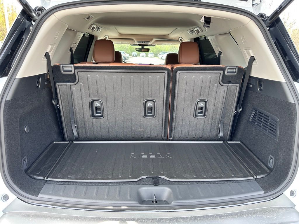 2026 Nissan Pathfinder Platinum W/ Captain Seat Package San Clemente CA