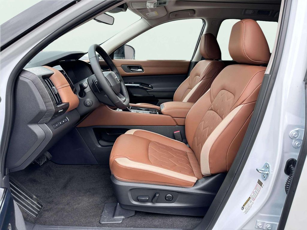 2026 Nissan Pathfinder Platinum W/ Captain Seat Package San Clemente CA