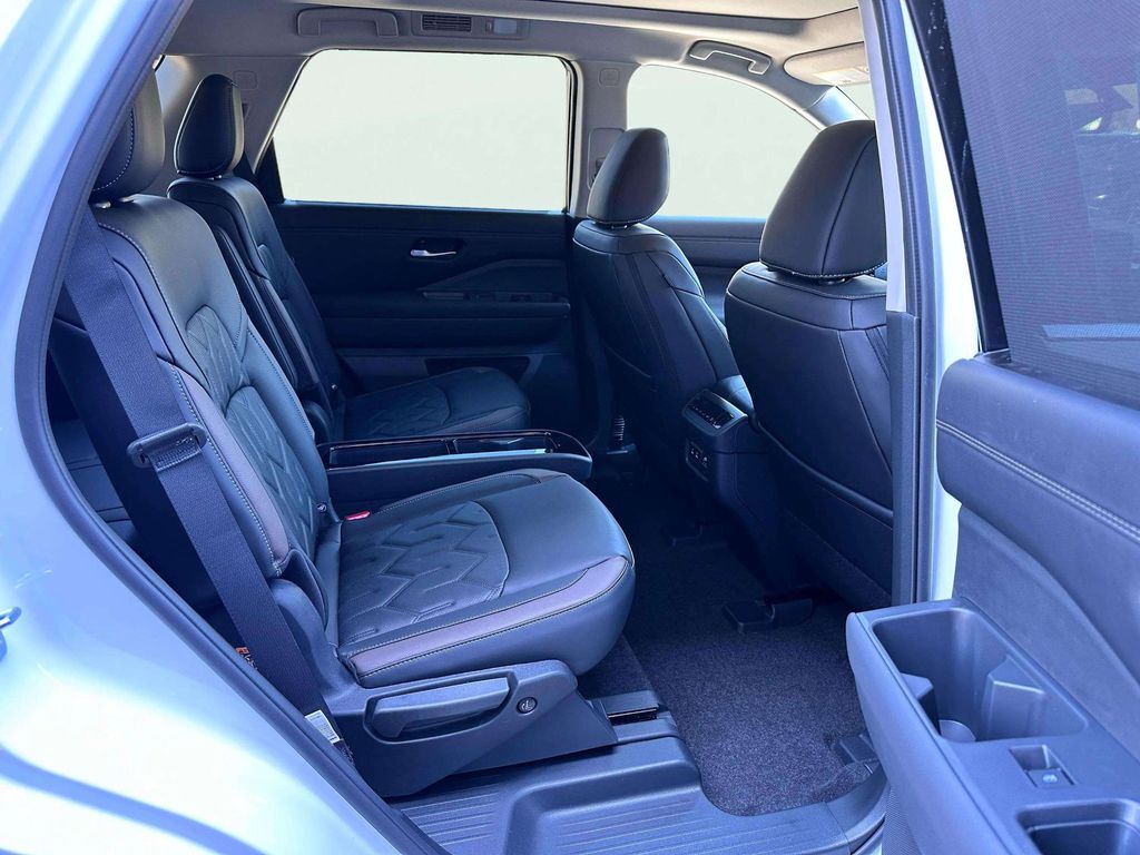 2026 Nissan Pathfinder Platinum W/ Captain Seat Package San Clemente CA