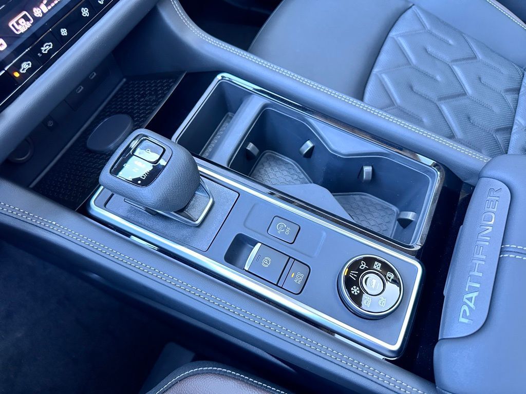 2026 Nissan Pathfinder Platinum W/ Captain Seat Package San Clemente CA