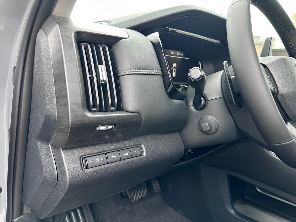 2026 Nissan Pathfinder Platinum W/ Captain Seat Package San Clemente CA