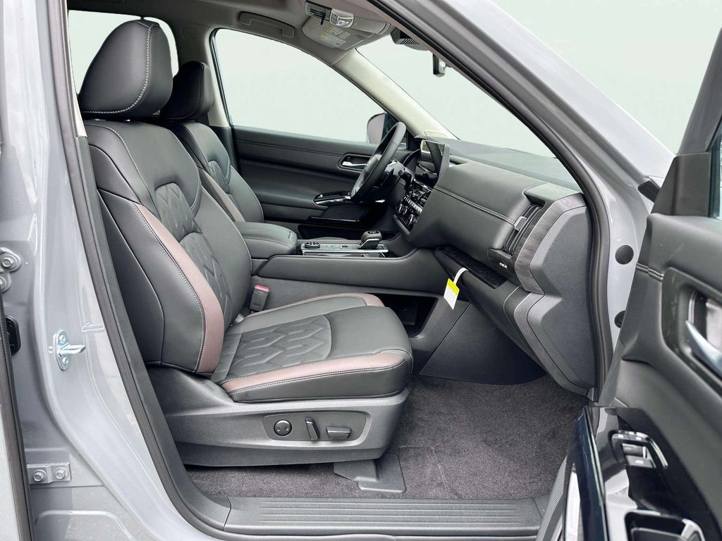 2026 Nissan Pathfinder Platinum W/ Captain Seat Package San Clemente CA
