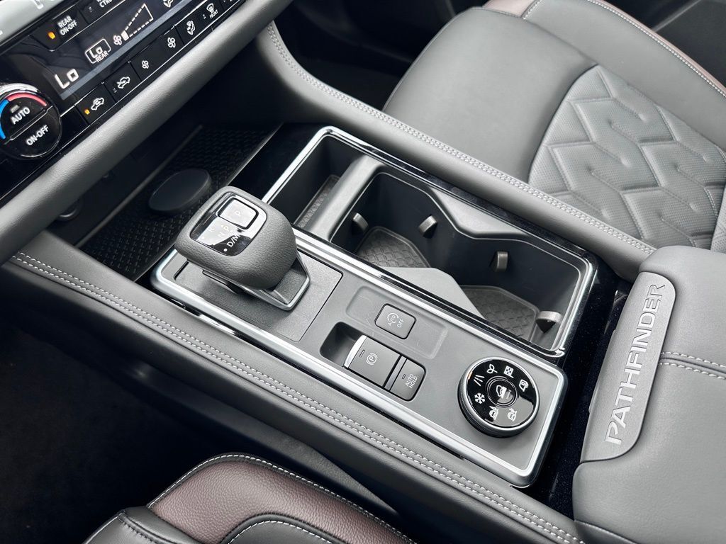 2026 Nissan Pathfinder Platinum W/ Captain Seat Package San Clemente CA