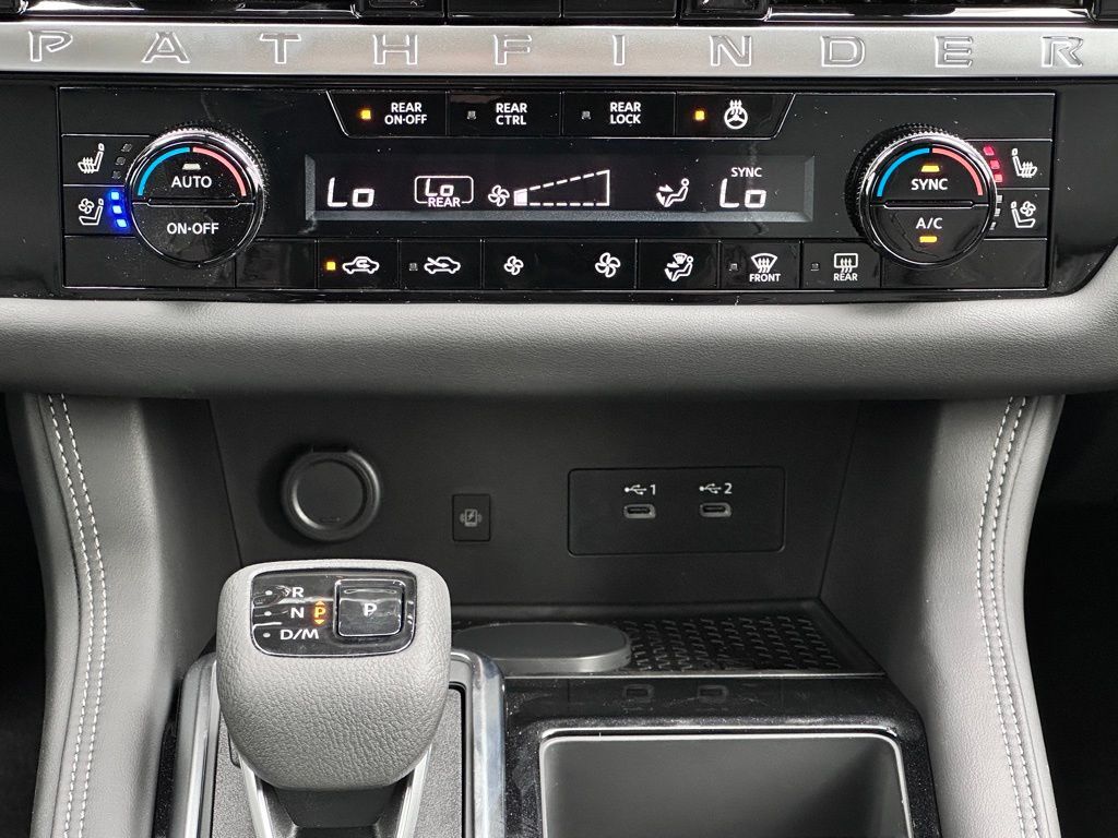 2026 Nissan Pathfinder Platinum W/ Captain Seat Package San Clemente CA