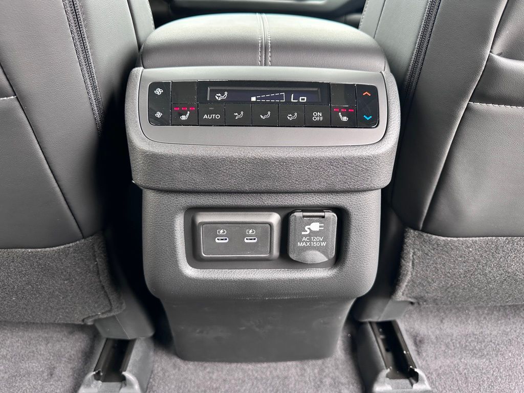 2026 Nissan Pathfinder Platinum W/ Captain Seat Package San Clemente CA