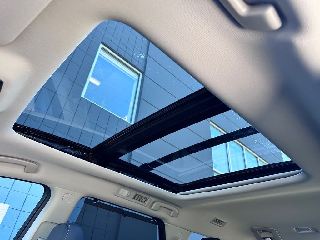 2026 Nissan Pathfinder Platinum W/ Captain Seat Package San Clemente CA