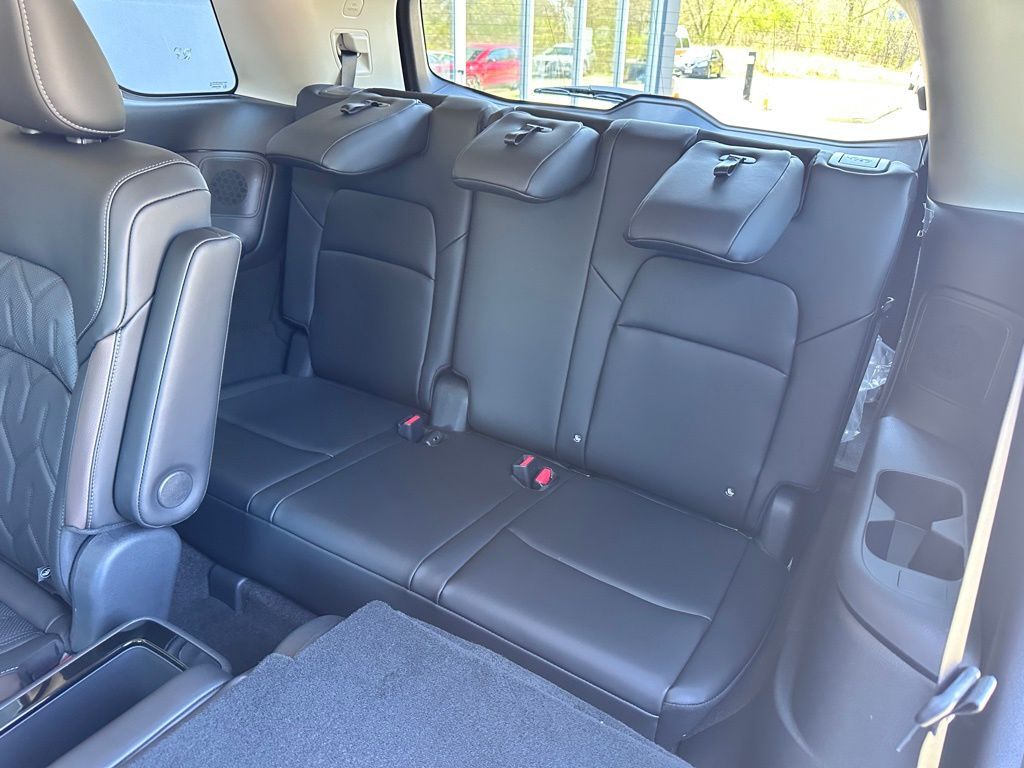 2026 Nissan Pathfinder Platinum W/ Captain Seat Package San Clemente CA