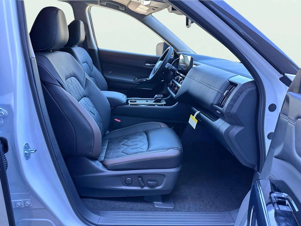 2026 Nissan Pathfinder Platinum W/ Captain Seat Package San Clemente CA