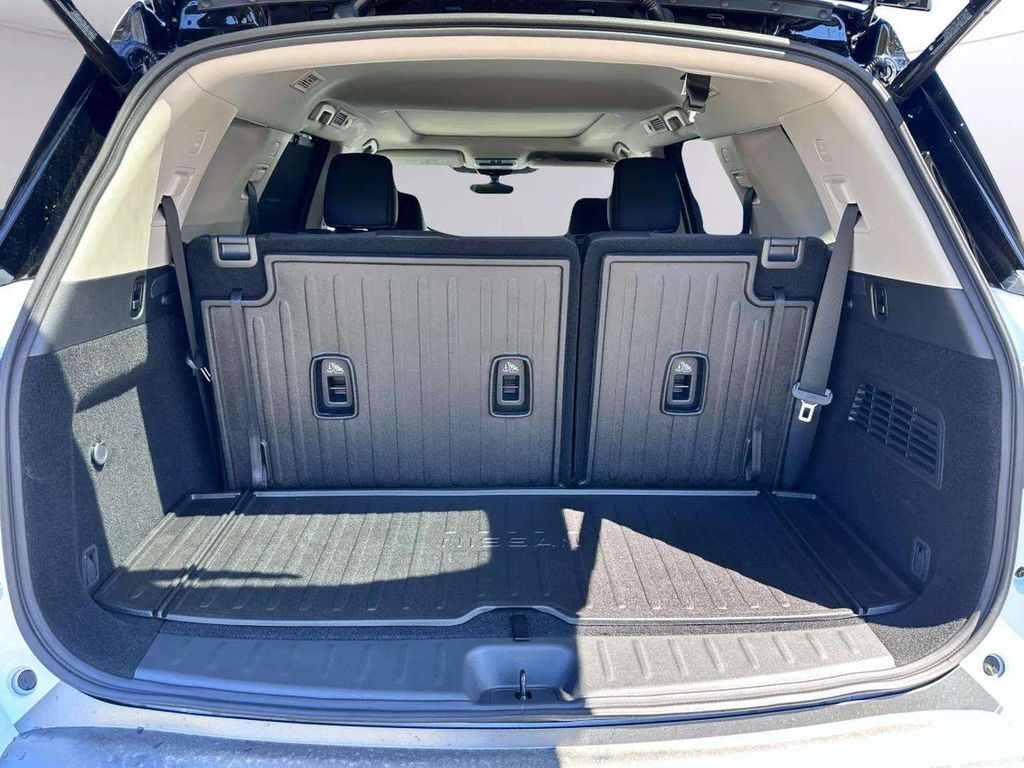 2026 Nissan Pathfinder Platinum W/ Captain Seat Package San Clemente CA