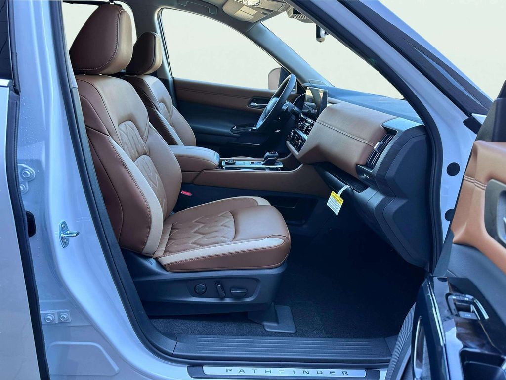 2026 Nissan Pathfinder Platinum W/ Captain Seat Package San Clemente CA