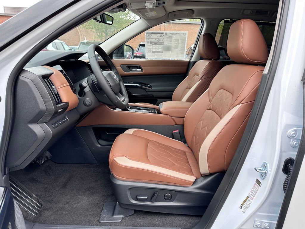 2026 Nissan Pathfinder Platinum W/ Captain Seat Package San Clemente CA