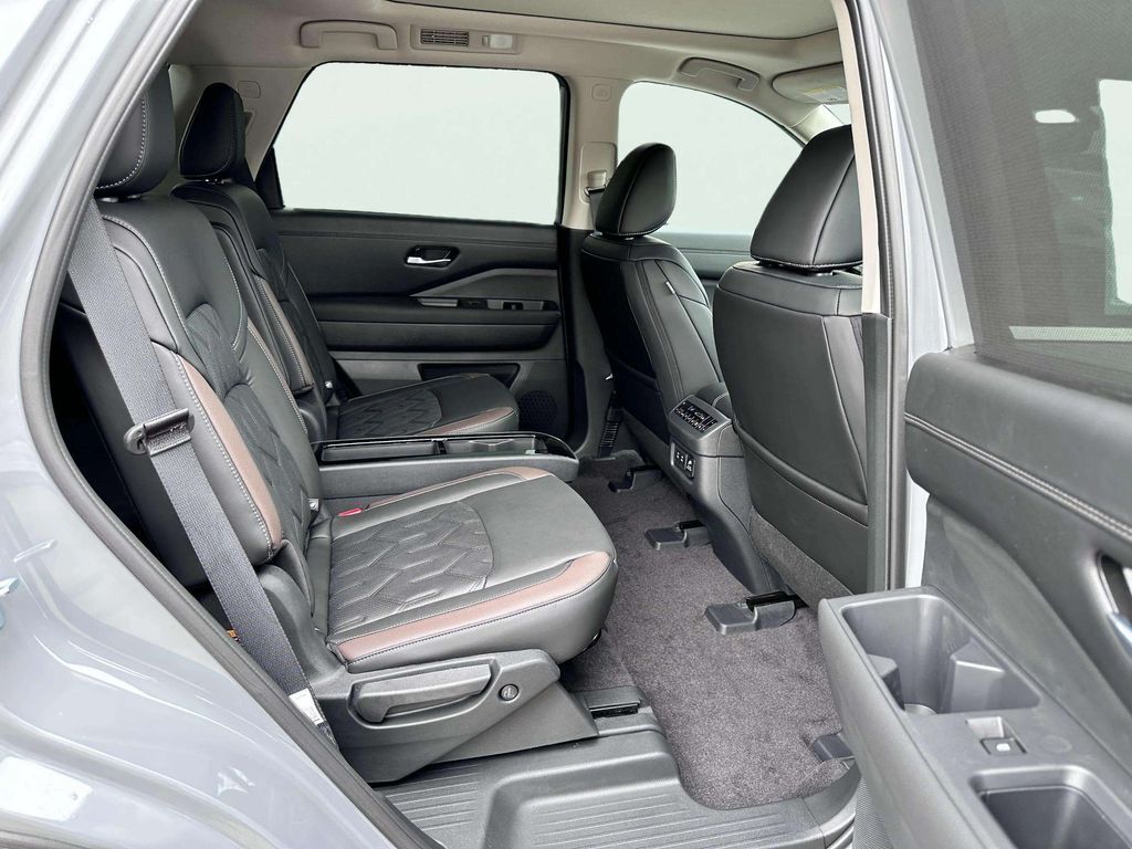 2026 Nissan Pathfinder Platinum W/ Captain Seat Package San Clemente CA