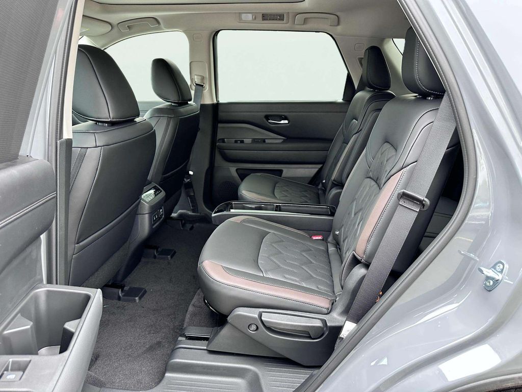 2026 Nissan Pathfinder Platinum W/ Captain Seat Package San Clemente CA