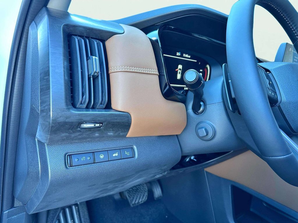 2026 Nissan Pathfinder Platinum W/ Captain Seat Package San Clemente CA
