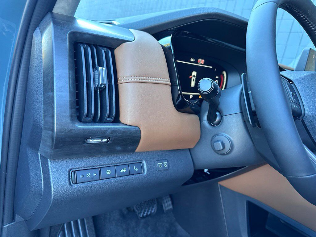 2026 Nissan Pathfinder Platinum W/ Captains Seat Pkg San Clemente CA