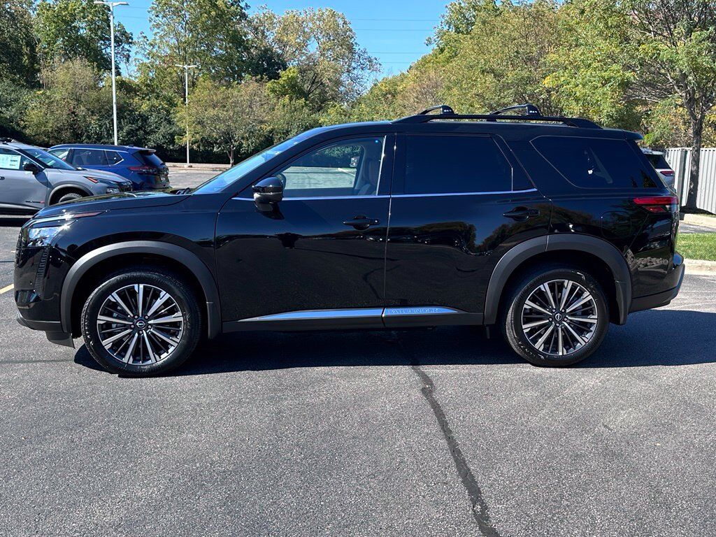 2026 Nissan Pathfinder Platinum W/ Captains Seat Pkg San Clemente CA