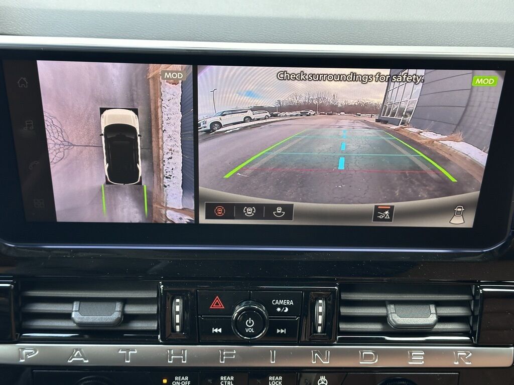 2026 Nissan Pathfinder Platinum w/Captain Chairs Pkg San Clemente CA