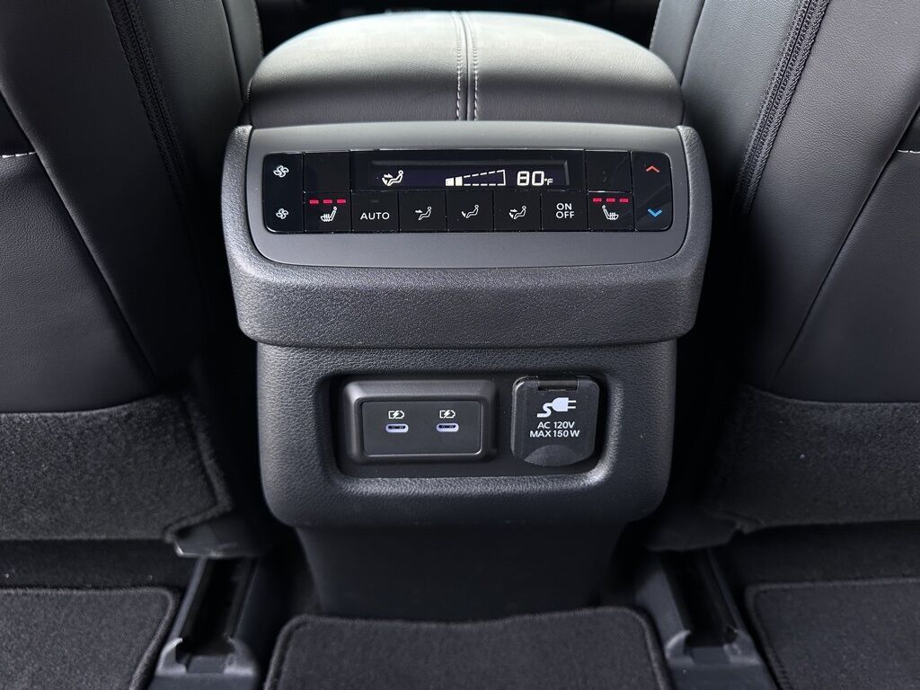 2026 Nissan Pathfinder Platinum w/Captain Chairs Pkg San Clemente CA