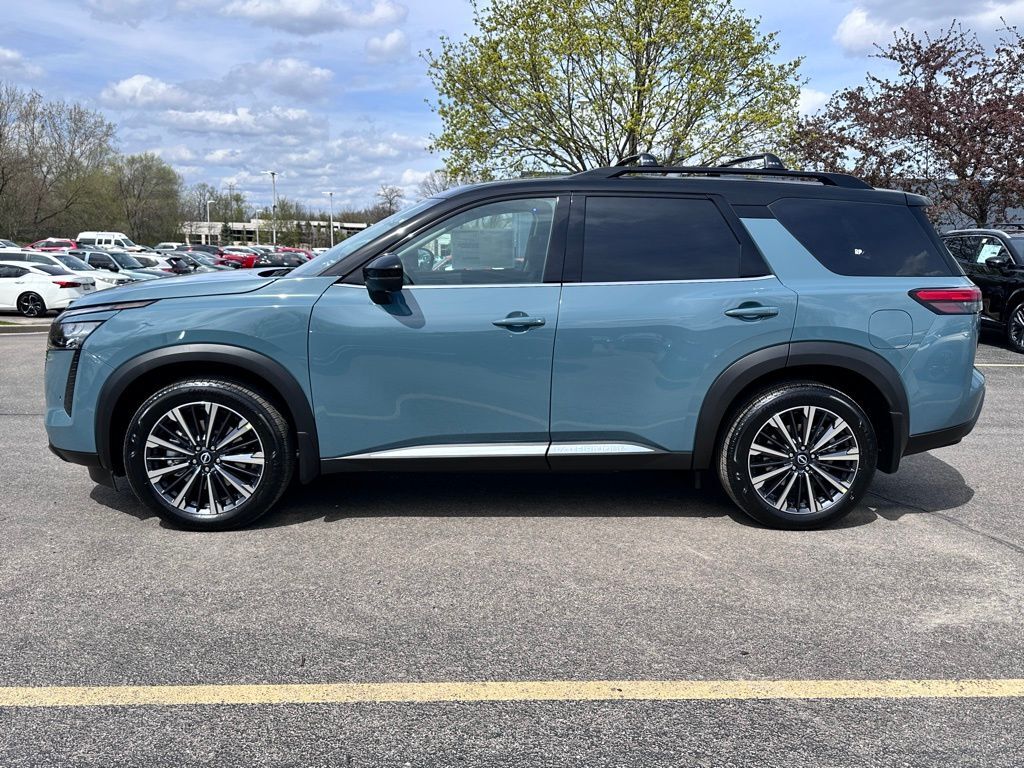 2026 Nissan Pathfinder Platinum w/Captain Chairs Pkg San Clemente CA