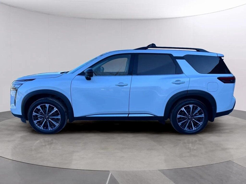 2026 Nissan Pathfinder Platinum w/Captain Chairs Pkg San Clemente CA