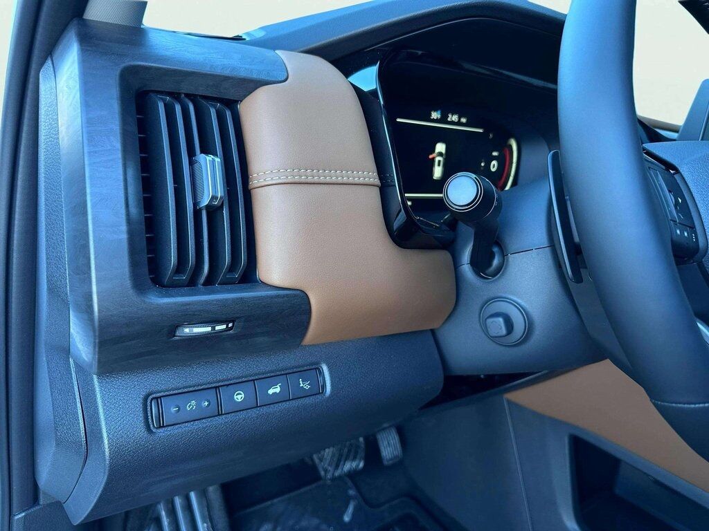 2026 Nissan Pathfinder Platinum w/Captain Chairs Pkg San Clemente CA