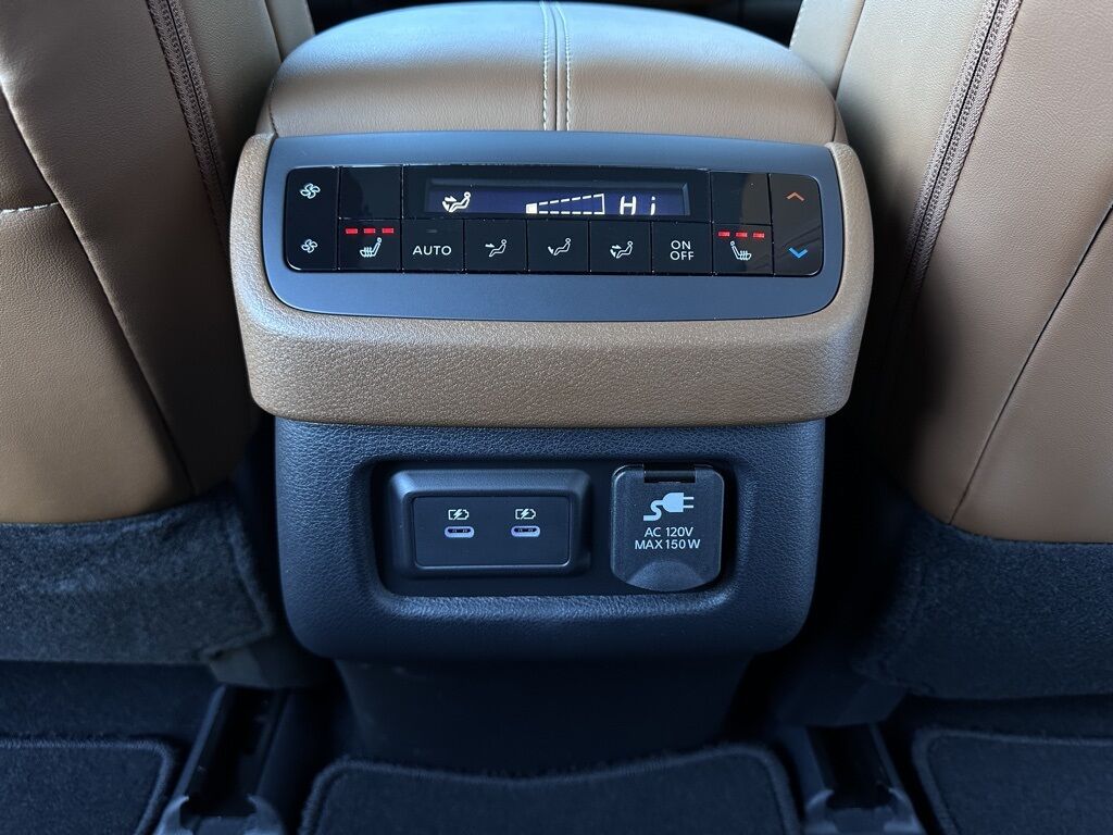 2026 Nissan Pathfinder Platinum w/Captain Chairs Pkg San Clemente CA