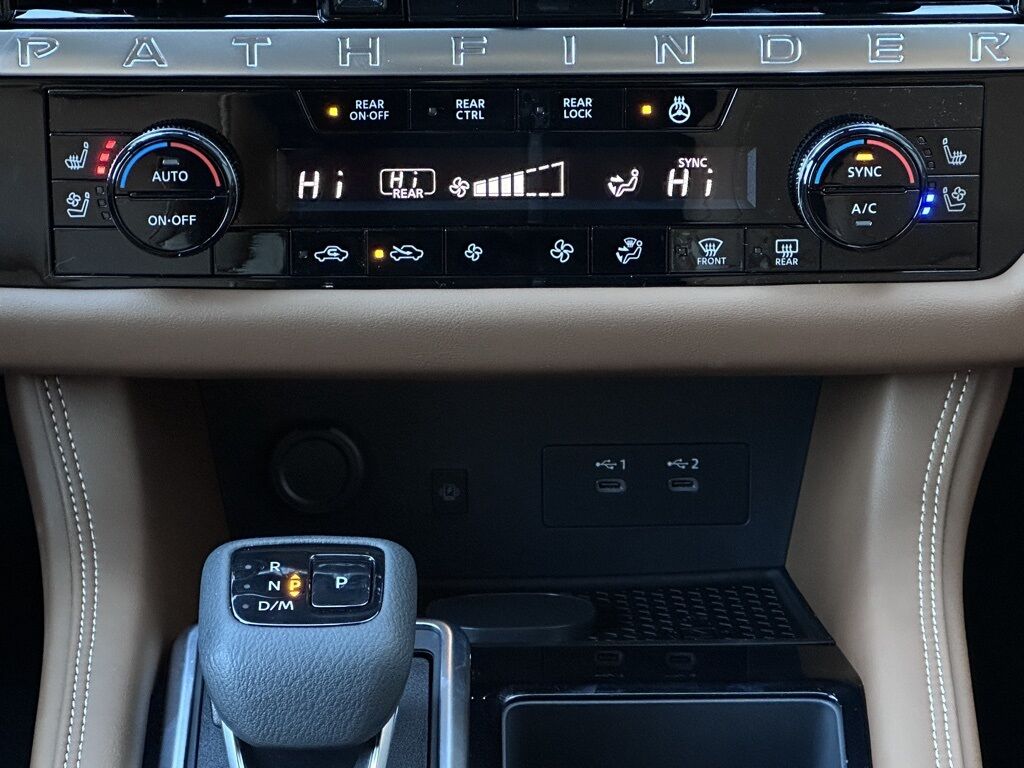 2026 Nissan Pathfinder Platinum w/Captain Chairs Pkg San Clemente CA