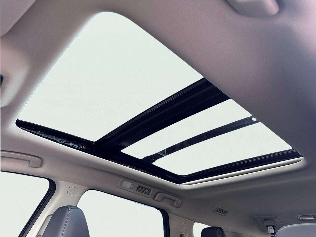 2026 Nissan Pathfinder Platinum w/Captain Chairs Pkg San Clemente CA