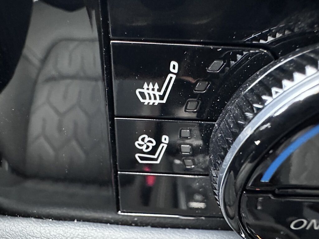 2026 Nissan Pathfinder Platinum w/Captain Chairs Pkg San Clemente CA