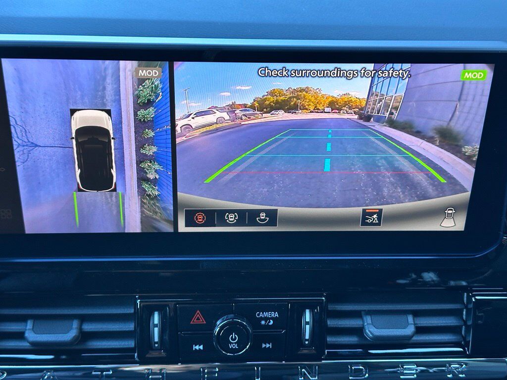 2026 Nissan Pathfinder Rock Creek W/ Captains Chairs Pkg San Clemente CA